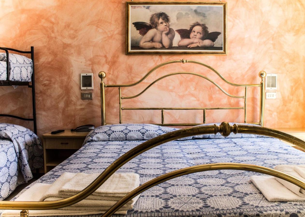 Hotel Carillon Bellaria-Igea Marina Esterno foto