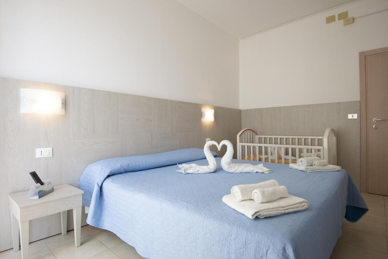 Hotel Carillon Bellaria-Igea Marina Esterno foto